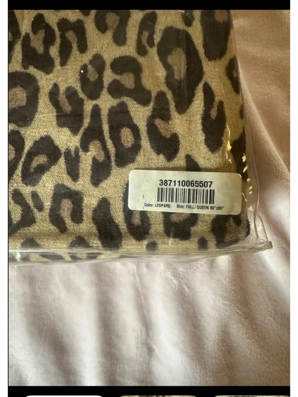 Super soft plus throw size queen/ull